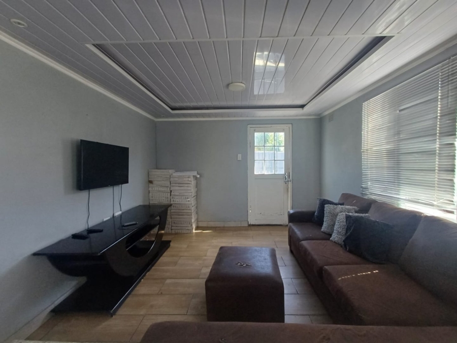 3 Bedroom Property for Sale in Fairdale Western Cape